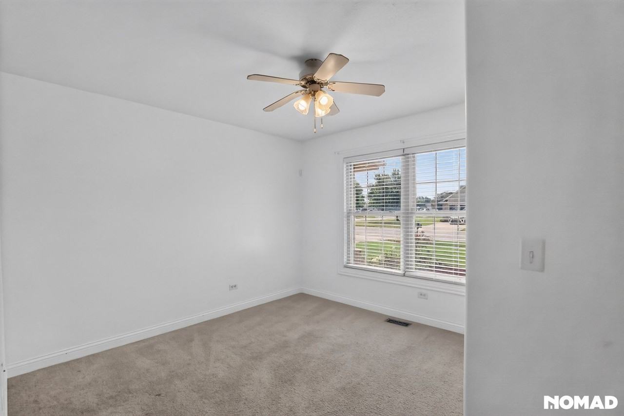 194 Stirling Pl - Photo 6 of 29