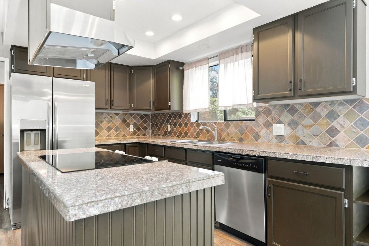21648 Se 268th St - Photo 4 of 22