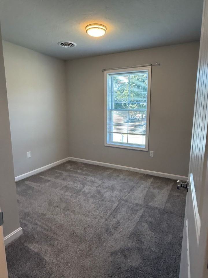 650 650 North College St Carlisle PA - Photo 6 of 10