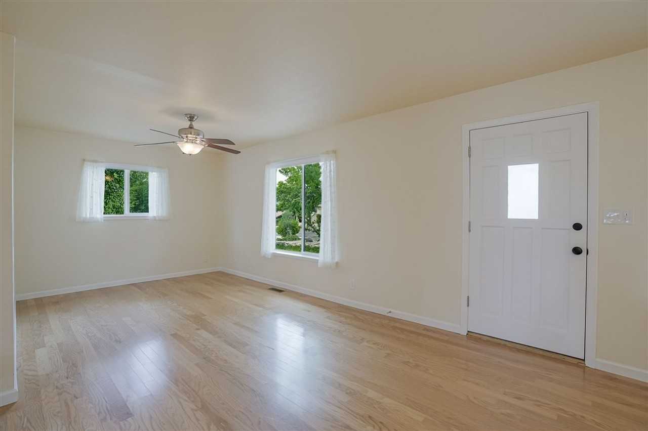 2111 Nolte Dr - Photo 4 of 35
