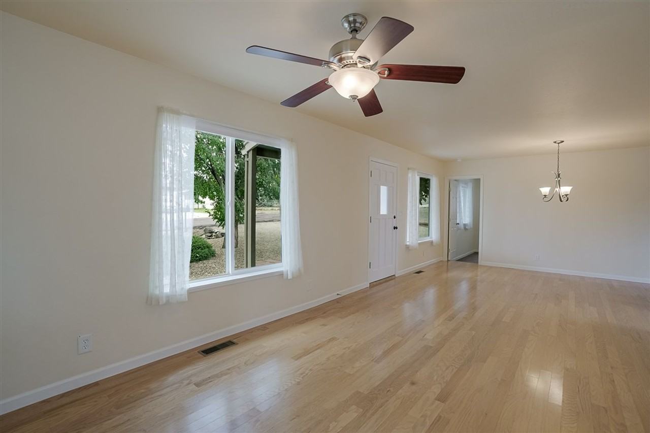 2111 Nolte Dr - Photo 5 of 35