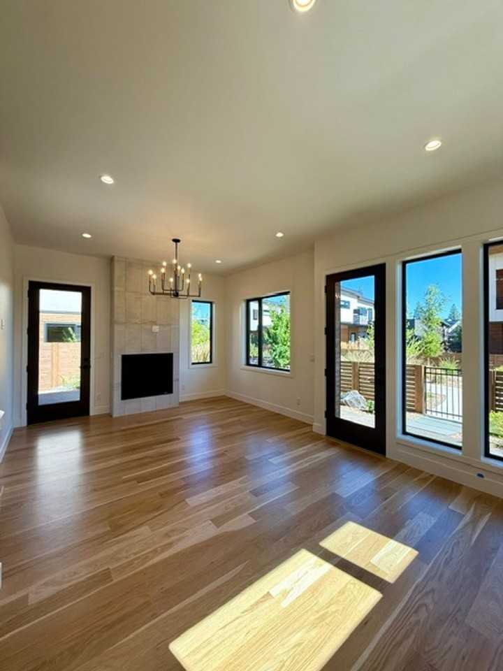 3336 Nw Celilo Ln #1 - Photo 3 of 48