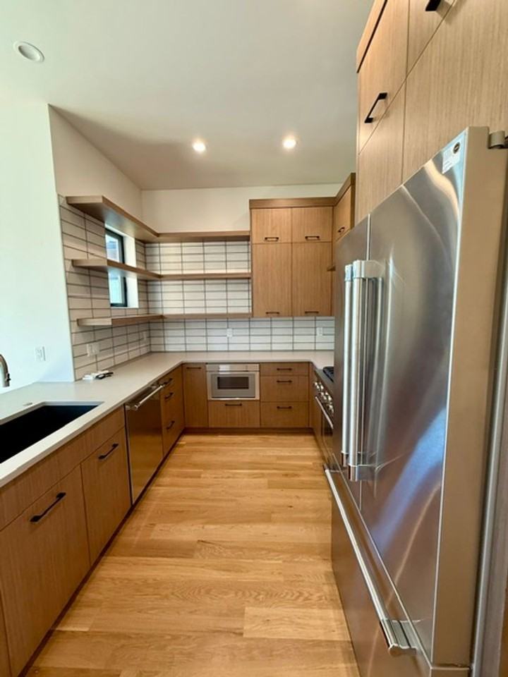 3336 Nw Celilo Ln #1 - Photo 5 of 48