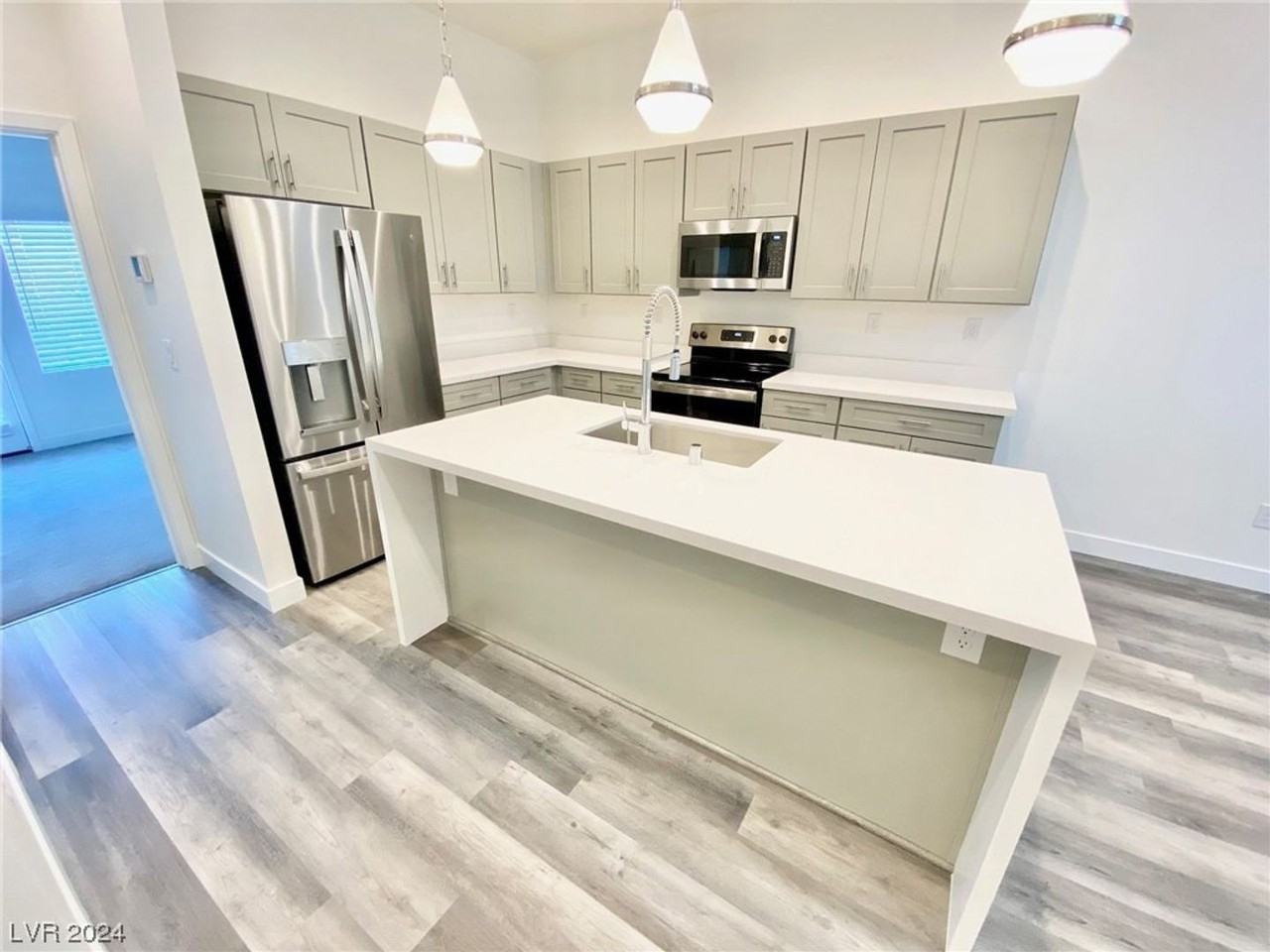 1170 Prospering Creek St - Photo 2 of 14