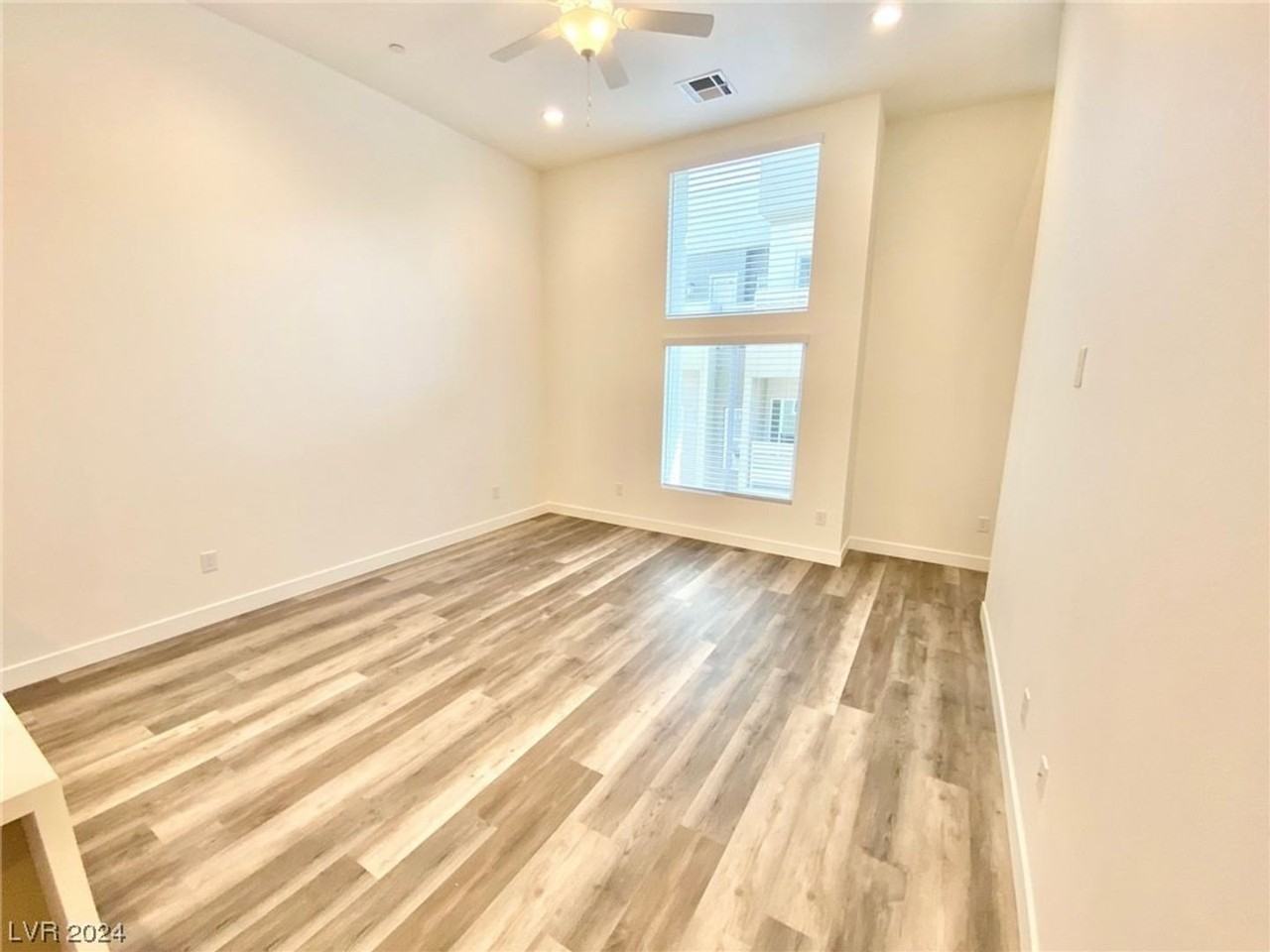 1170 Prospering Creek St - Photo 4 of 14