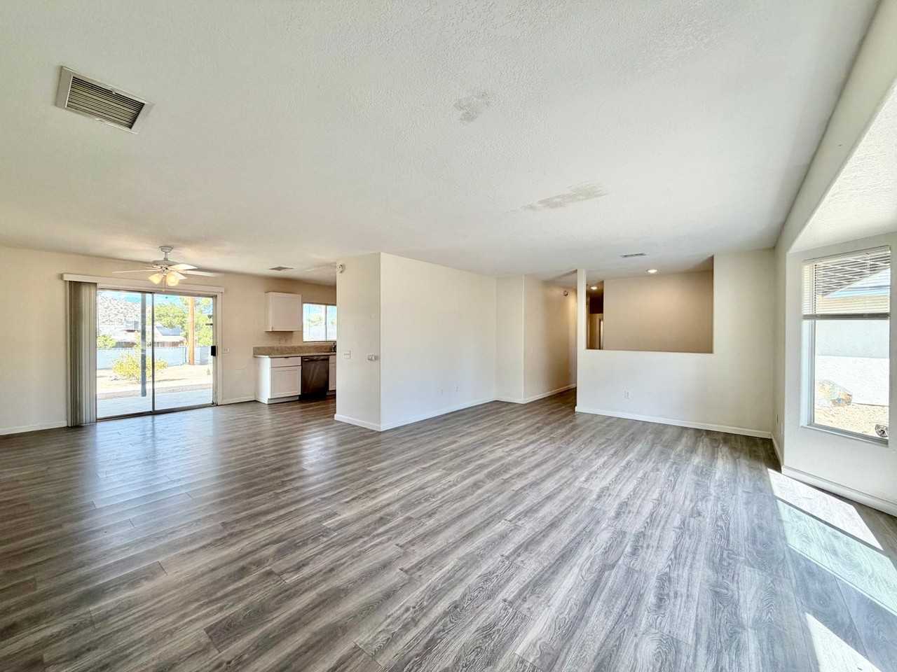 57826 Joshua Ln - Photo 4 of 27