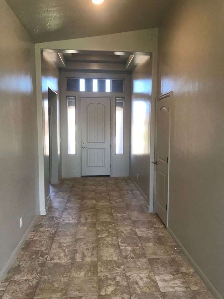 4032 S 890 E - Photo 3 of 7