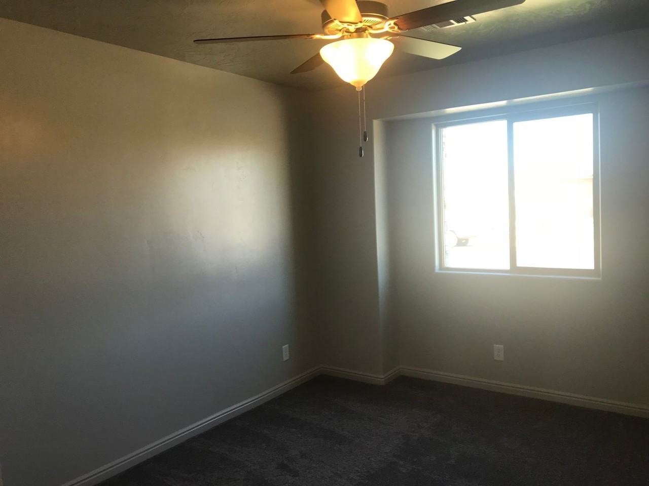 4032 S 890 E - Photo 6 of 7