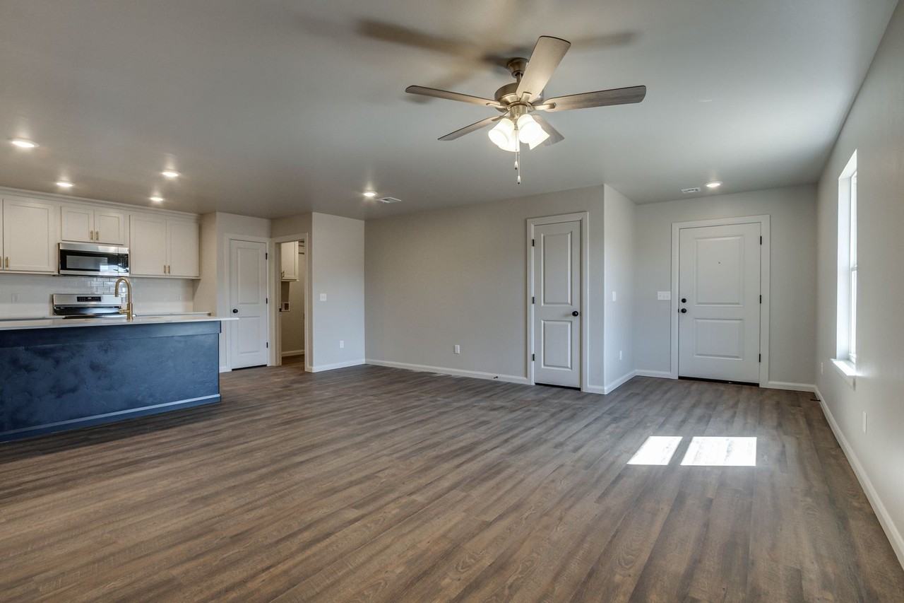 400 Keiths Way - Photo 6 of 41