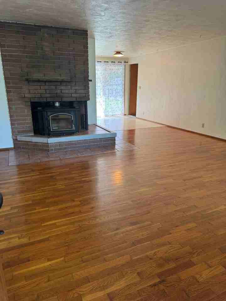 1270 W Hilliard Ln - Photo 3 of 41