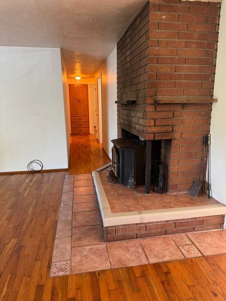1270 W Hilliard Ln - Photo 4 of 41