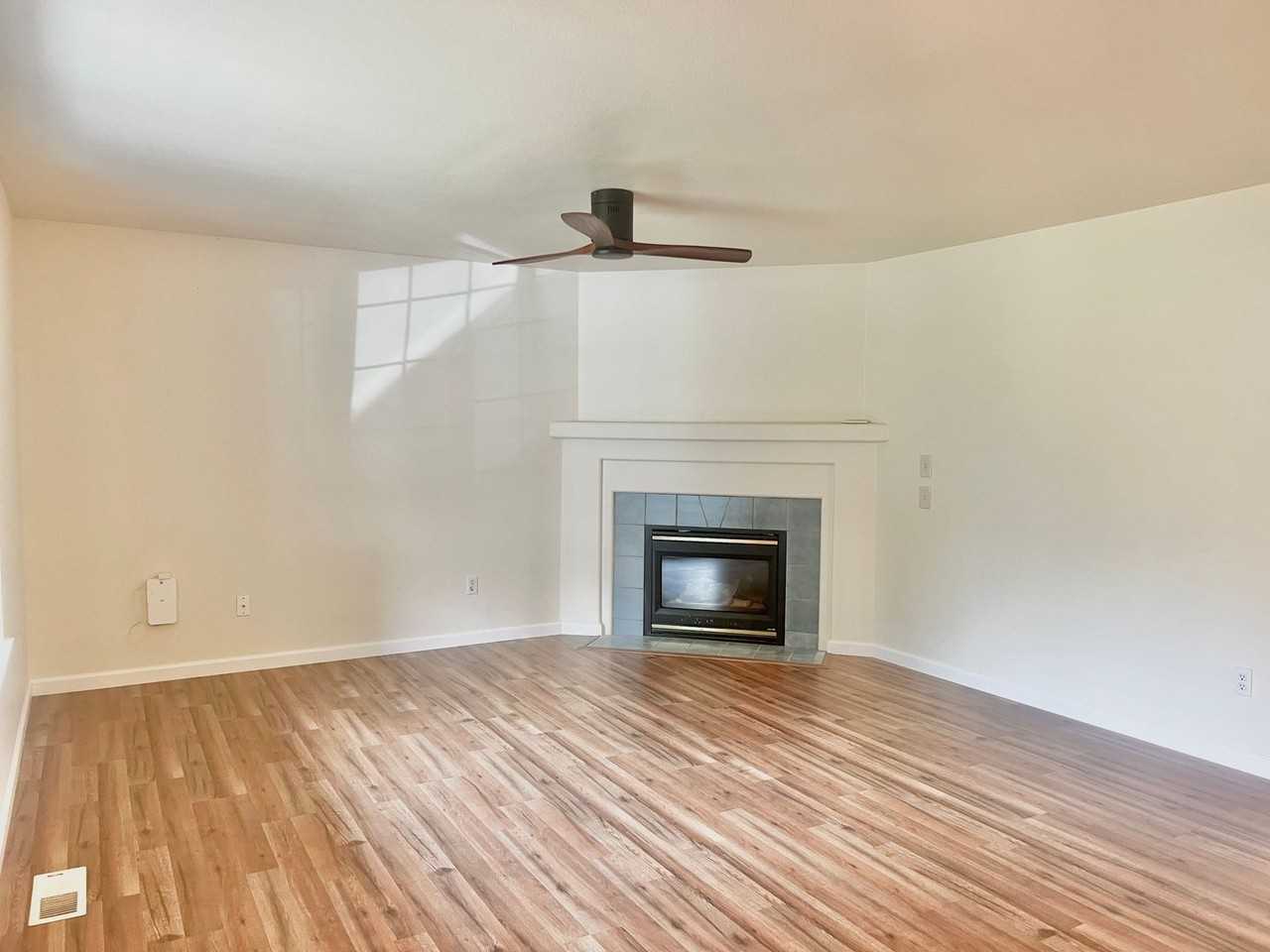 1822 Eastside St Se - Photo 3 of 36