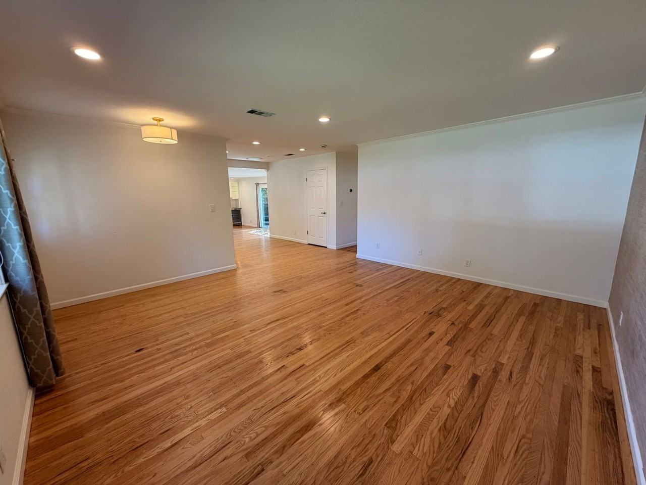 362 Penn Way - Photo 5 of 25