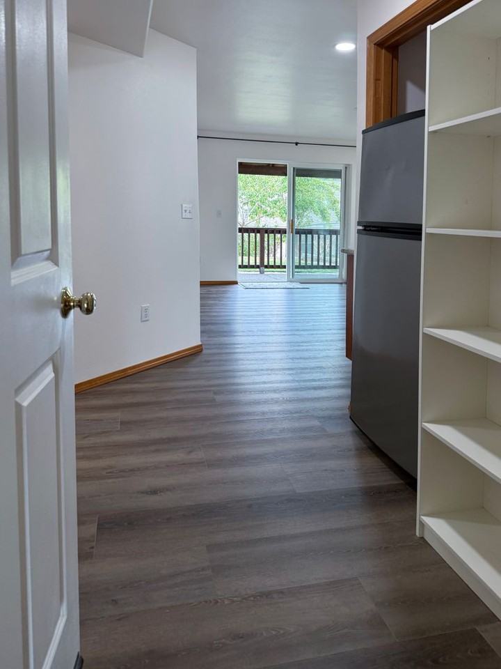 5912 Shaffer Ave S - Photo 4 of 17