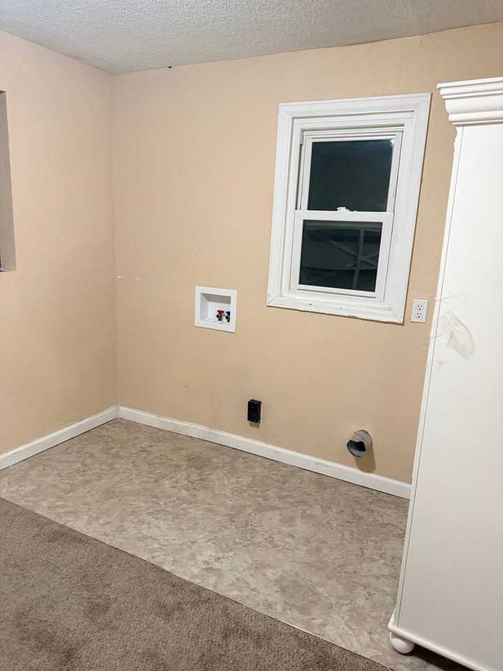 519 West St - Photo 6 of 9