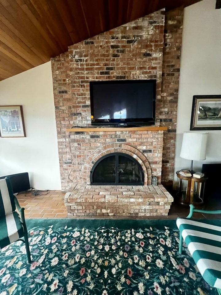 4079 Saltspring Dr - Photo 2 of 29