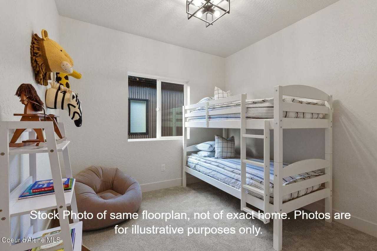 902 E Hastings Ave - Photo 4 of 18
