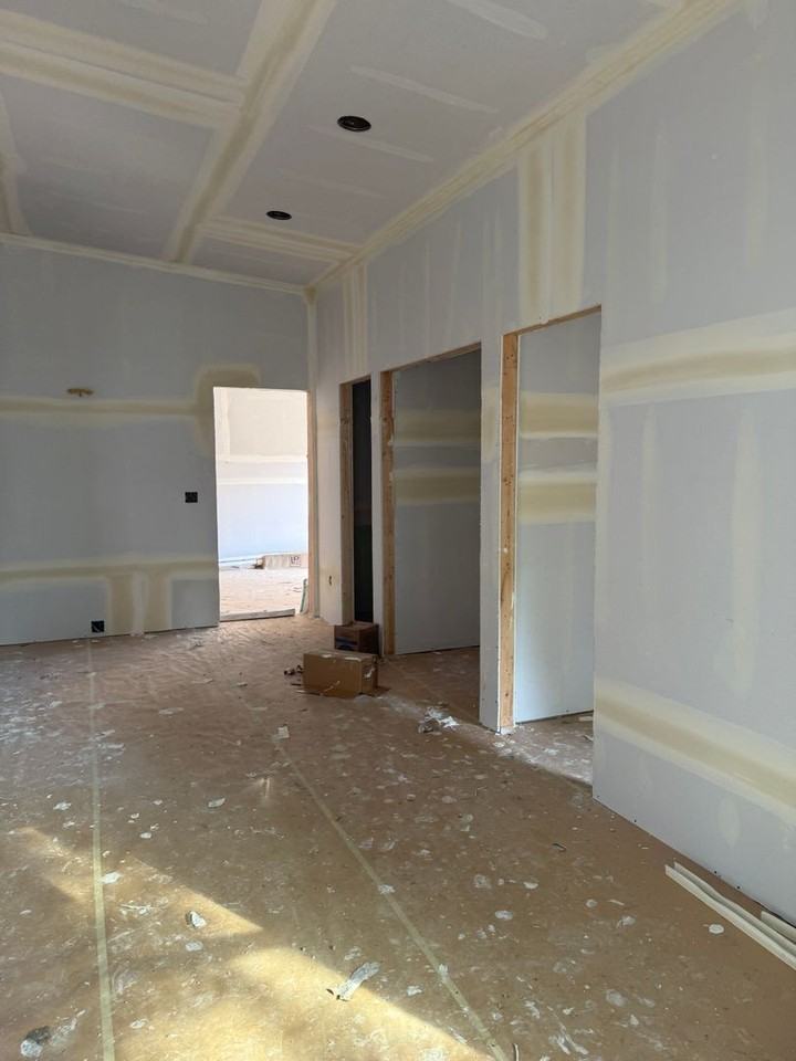 932 N 9th St - Photo 3 of 3