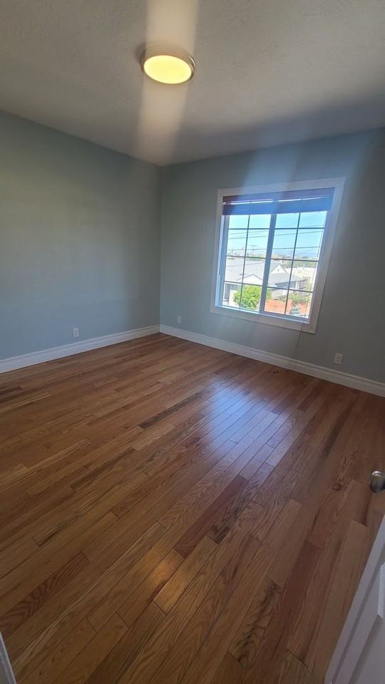469 Cypress Ave - Photo 6 of 25