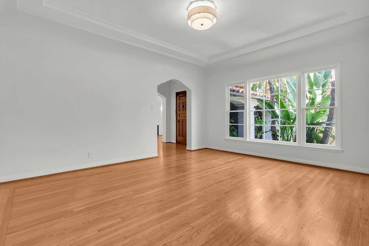 6500 Olympic Pl - Photo 4 of 32