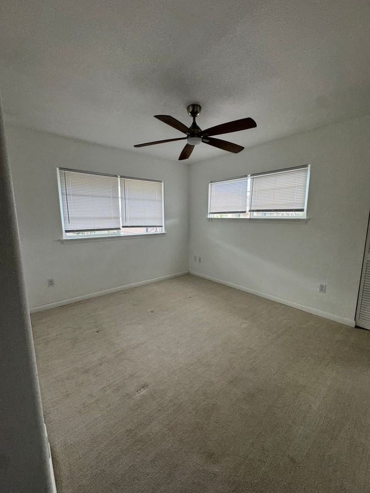 466 Kunehi St #1101 - Photo 6 of 10