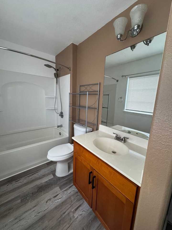 466 Kunehi St #1101 - Photo 7 of 10