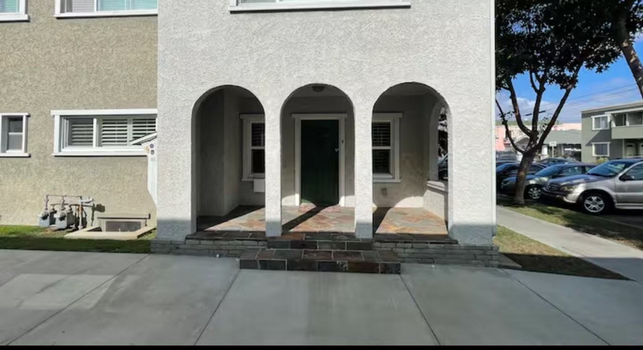 1064 E 2nd St - Photo 2 of 26