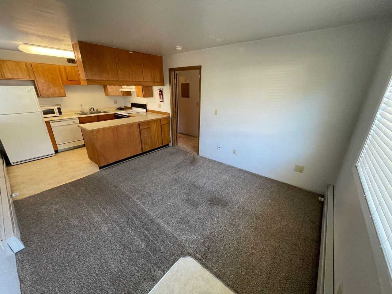 4006 E Steven Dr #19 - Photo 2 of 7