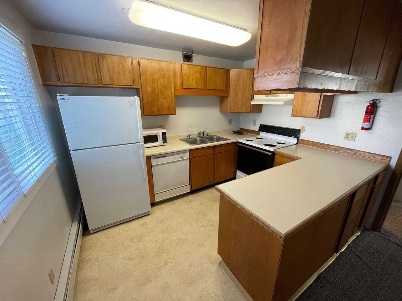 4006 E Steven Dr #19 - Photo 4 of 7