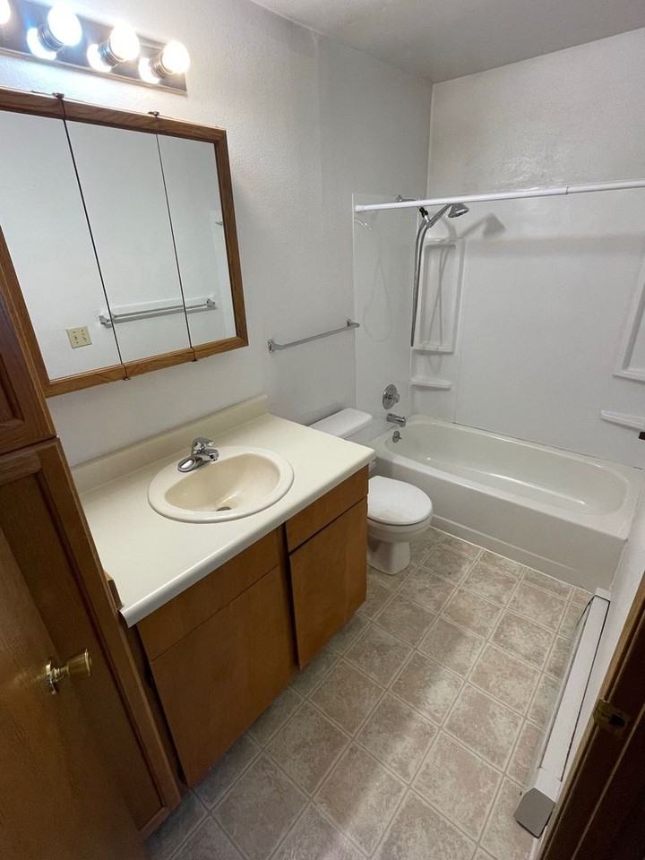 4006 E Steven Dr #19 - Photo 7 of 7