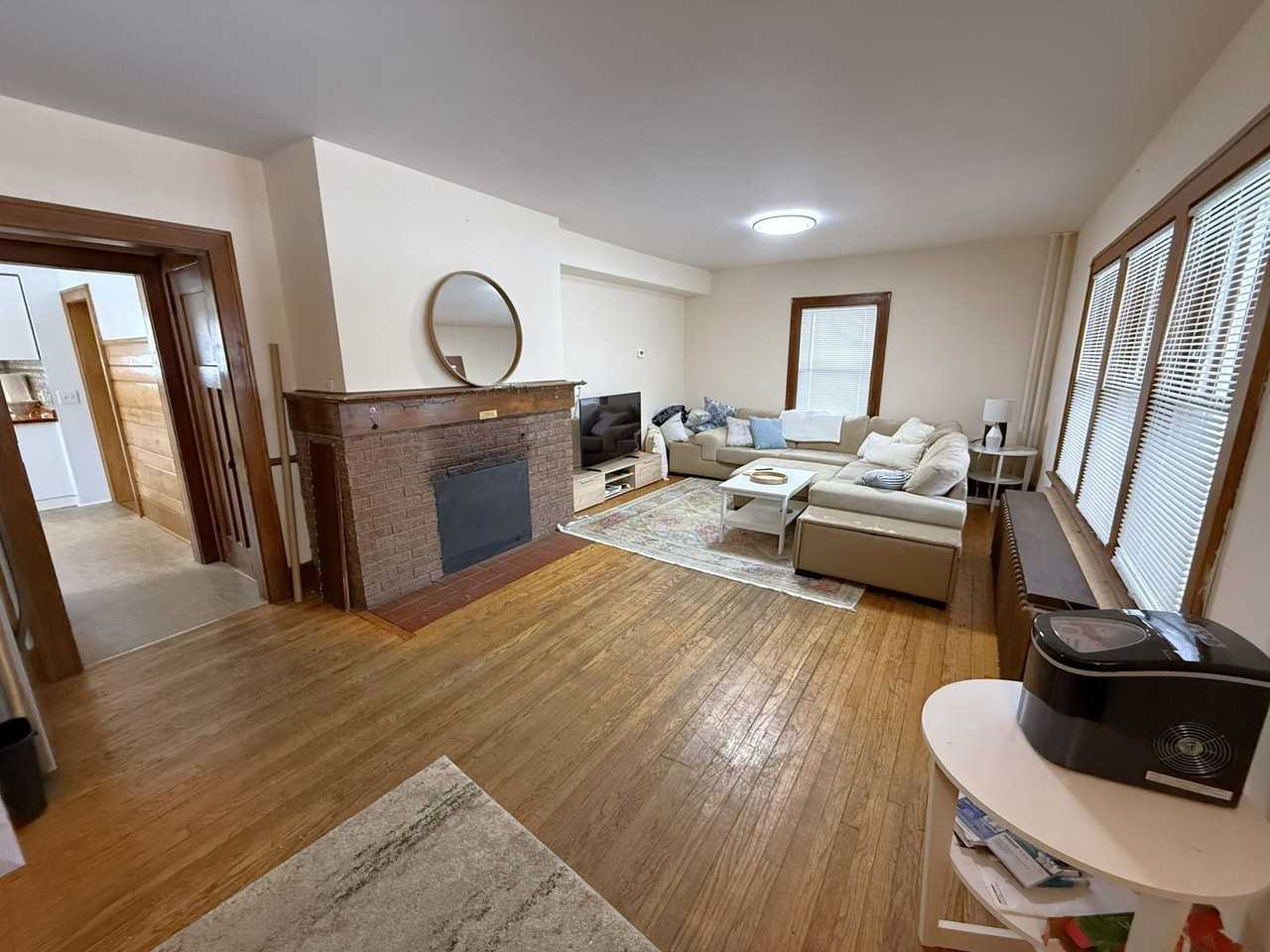 1715 Jefferson St #1 - Photo 4 of 50