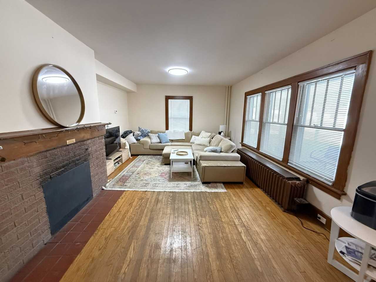 1715 Jefferson St #1 - Photo 5 of 50