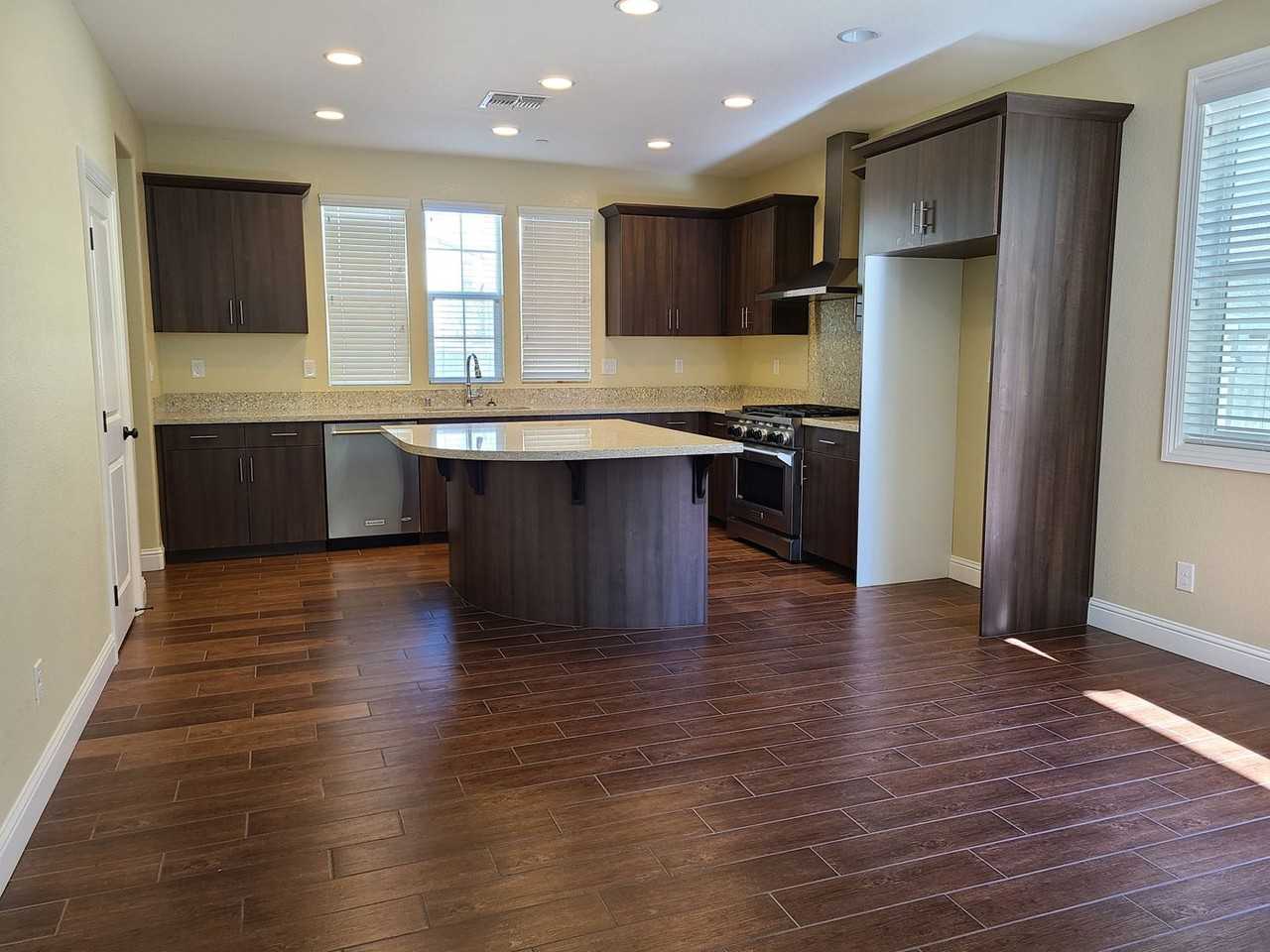 177 Colner Cir - Photo 3 of 26
