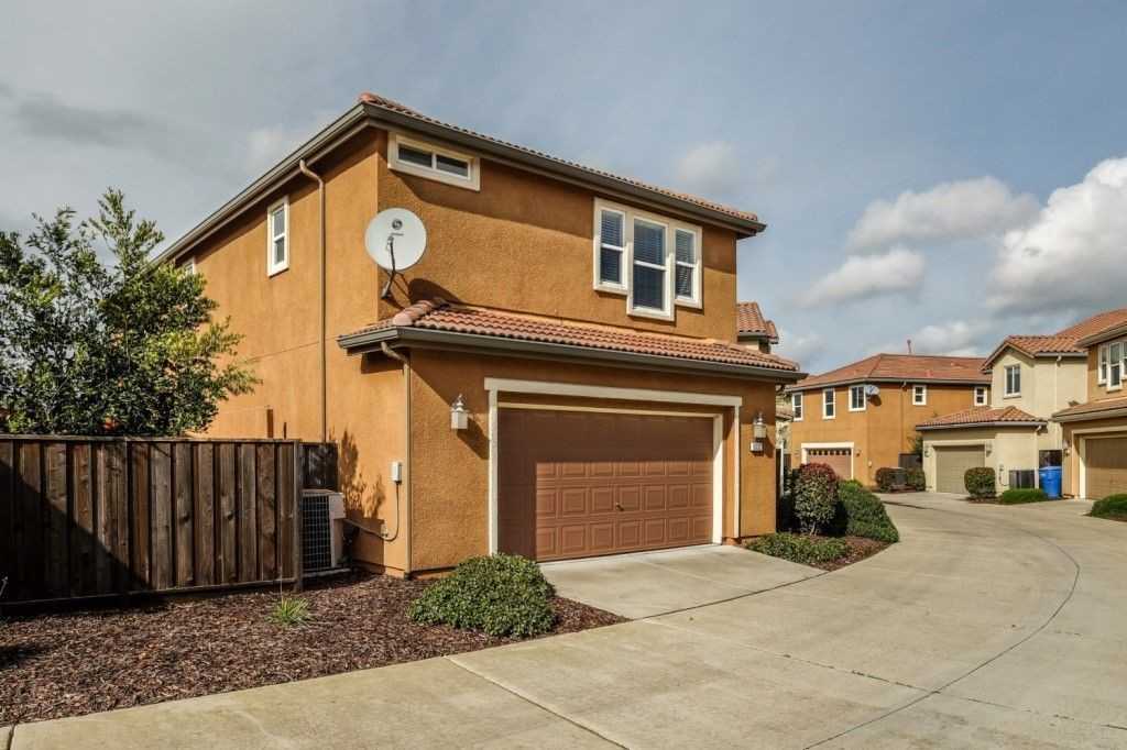 5332 Moonlit Bay Way