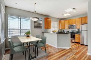 featured image of 400 N 19th Ave