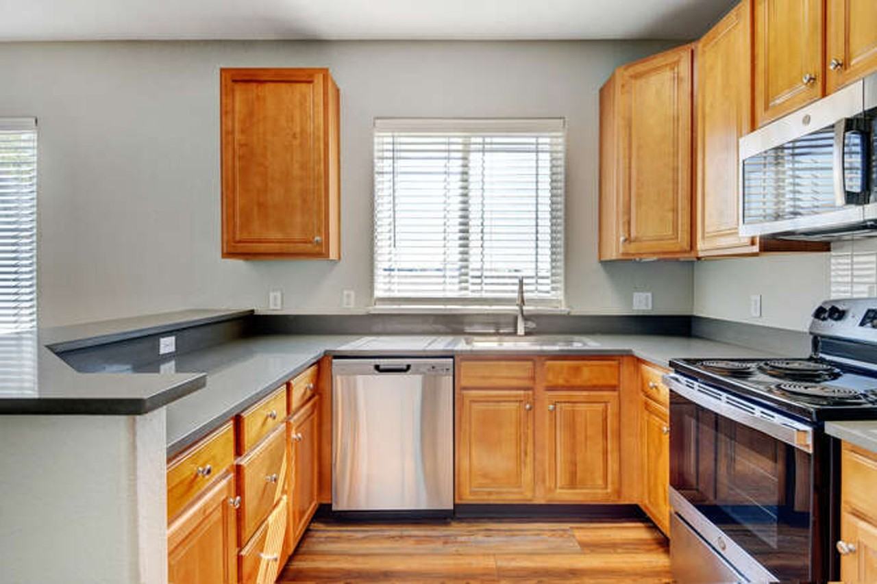 Michael Place Apartments - Photo 6 of 35