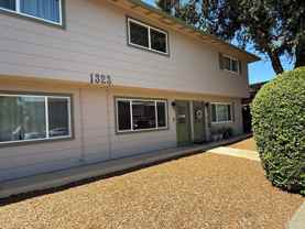 Edwards 1323 - Photo 1 of 1