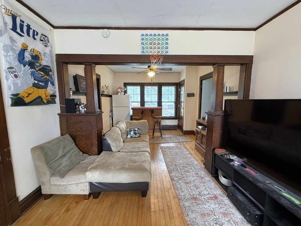 1325 Saint James Ct - Photo 6 of 36