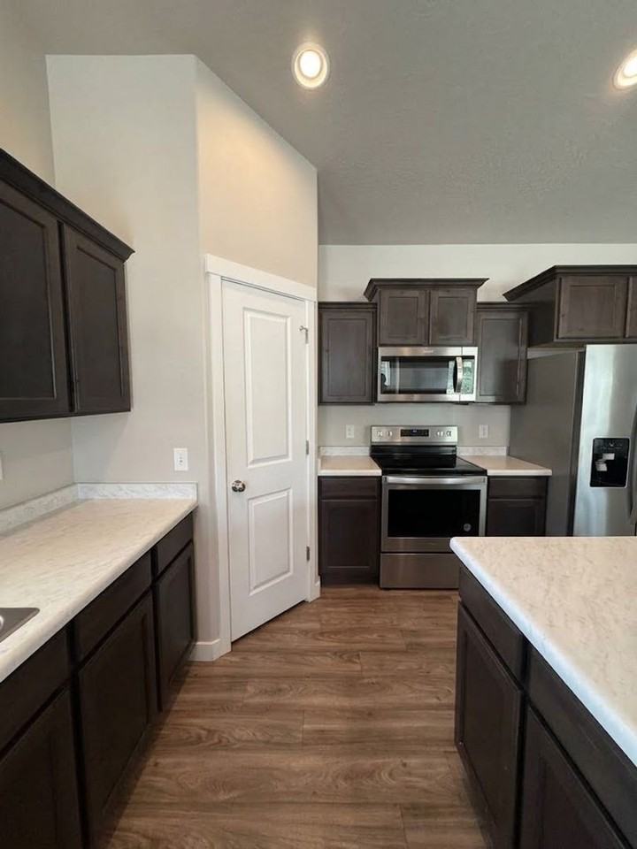 258 Tram Rock Rd - Photo 3 of 19
