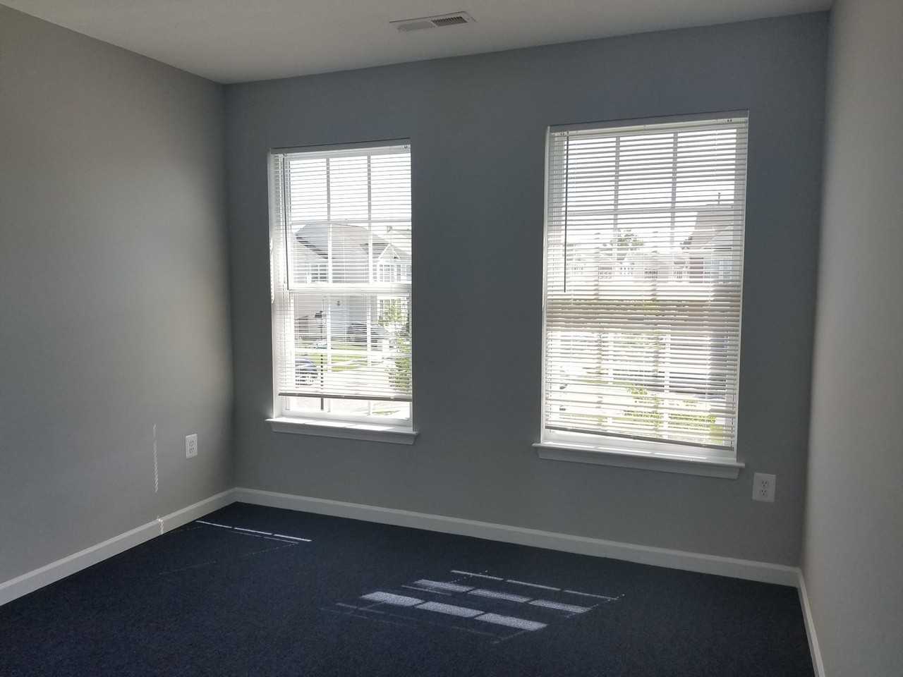 603 Mcconnell Ct - Photo 4 of 13