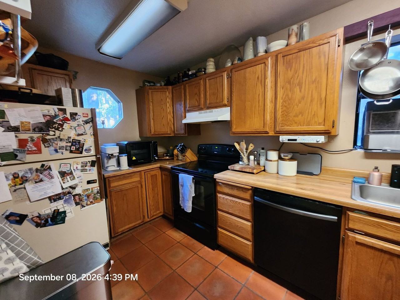 493 Brassie Ave - Photo 7 of 38