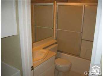 211 Alicante Aisle - Photo 3 of 21