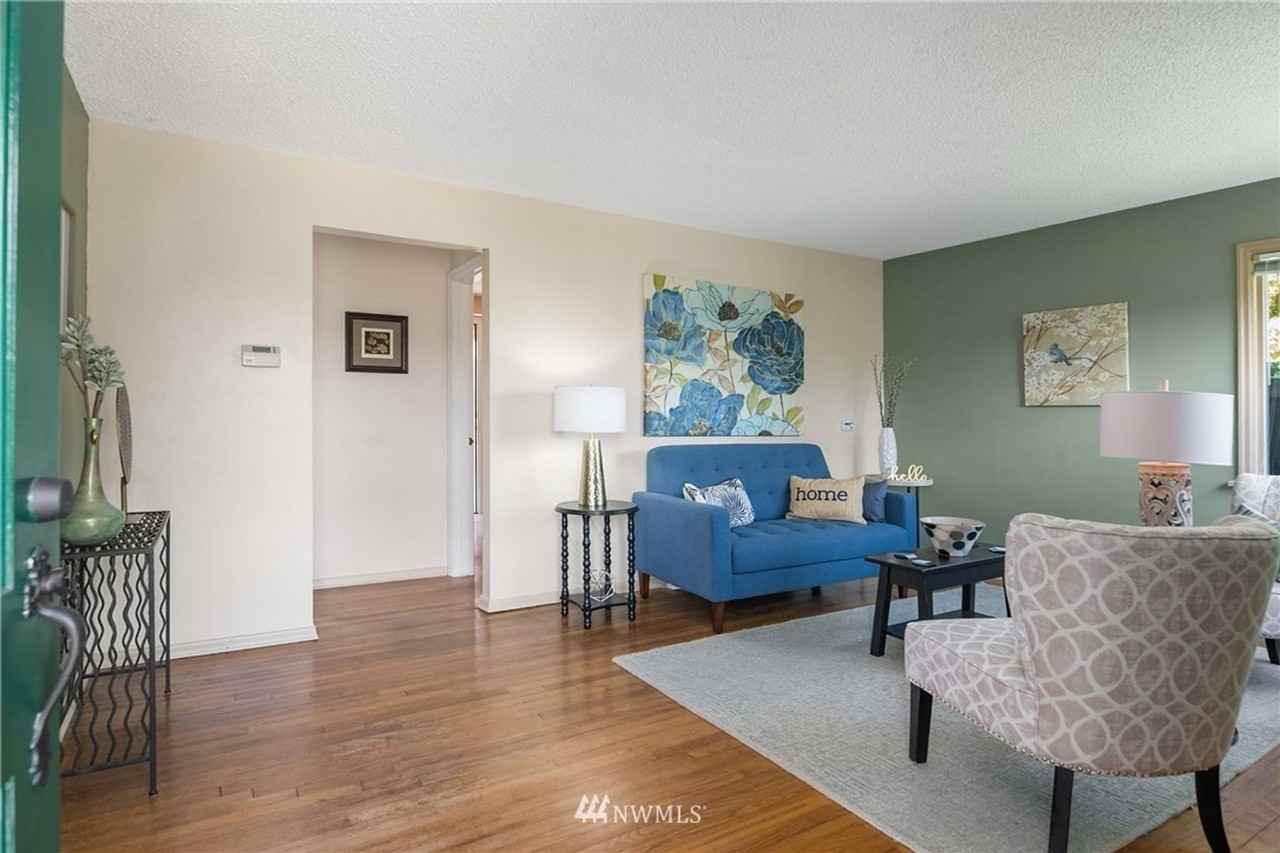9227 18th Ave Sw - Photo 3 of 19