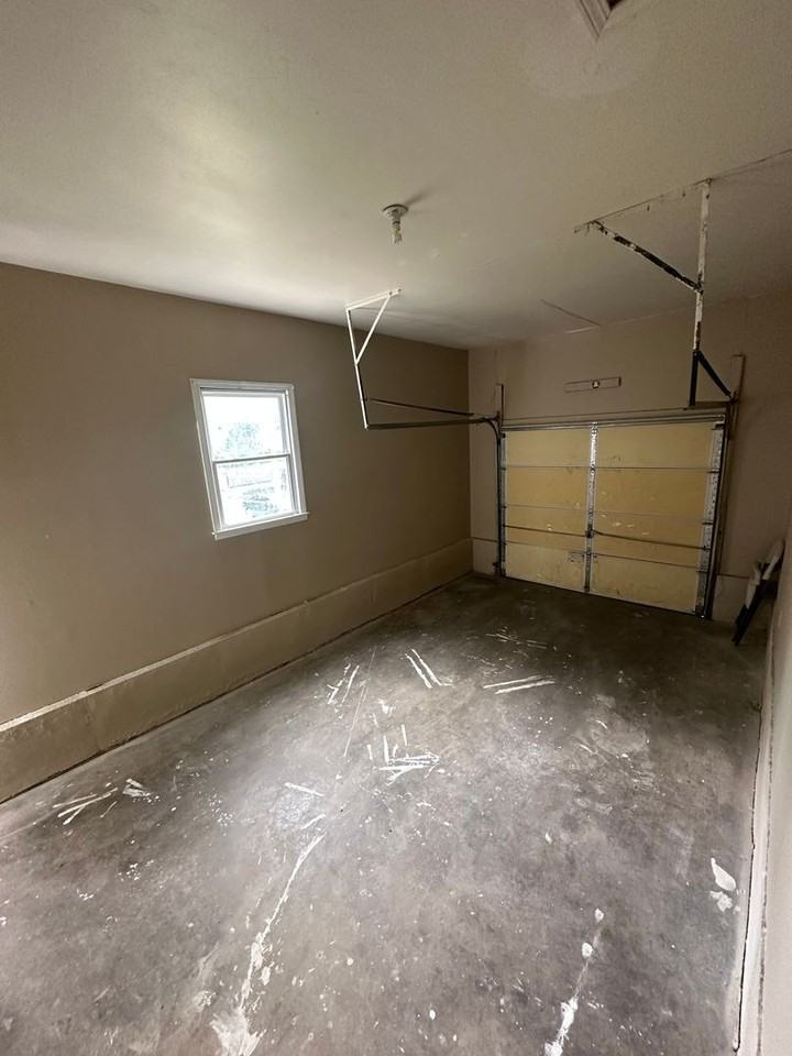 7301 S Benton Ave - Photo 4 of 10