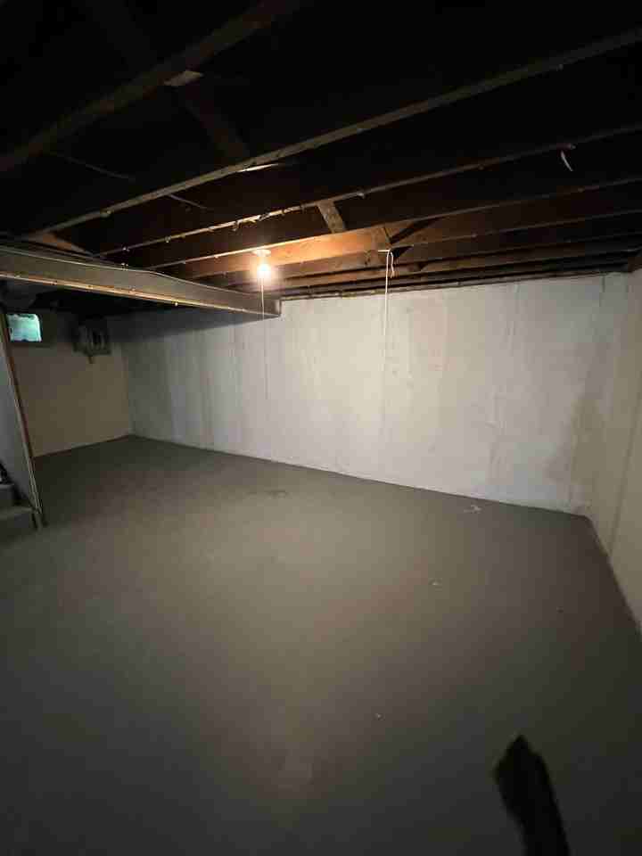 127 Ben Nevis Rd - Photo 2 of 9
