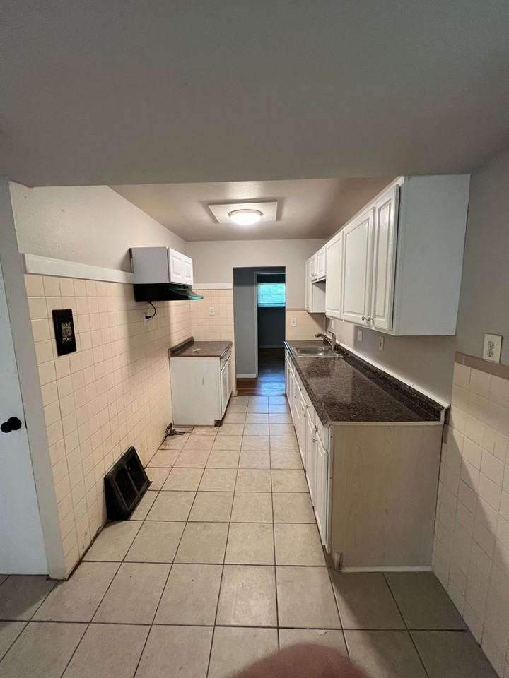 127 Ben Nevis Rd - Photo 7 of 9