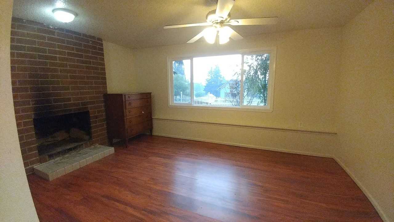 8629 Yakima Ave - Photo 2 of 22