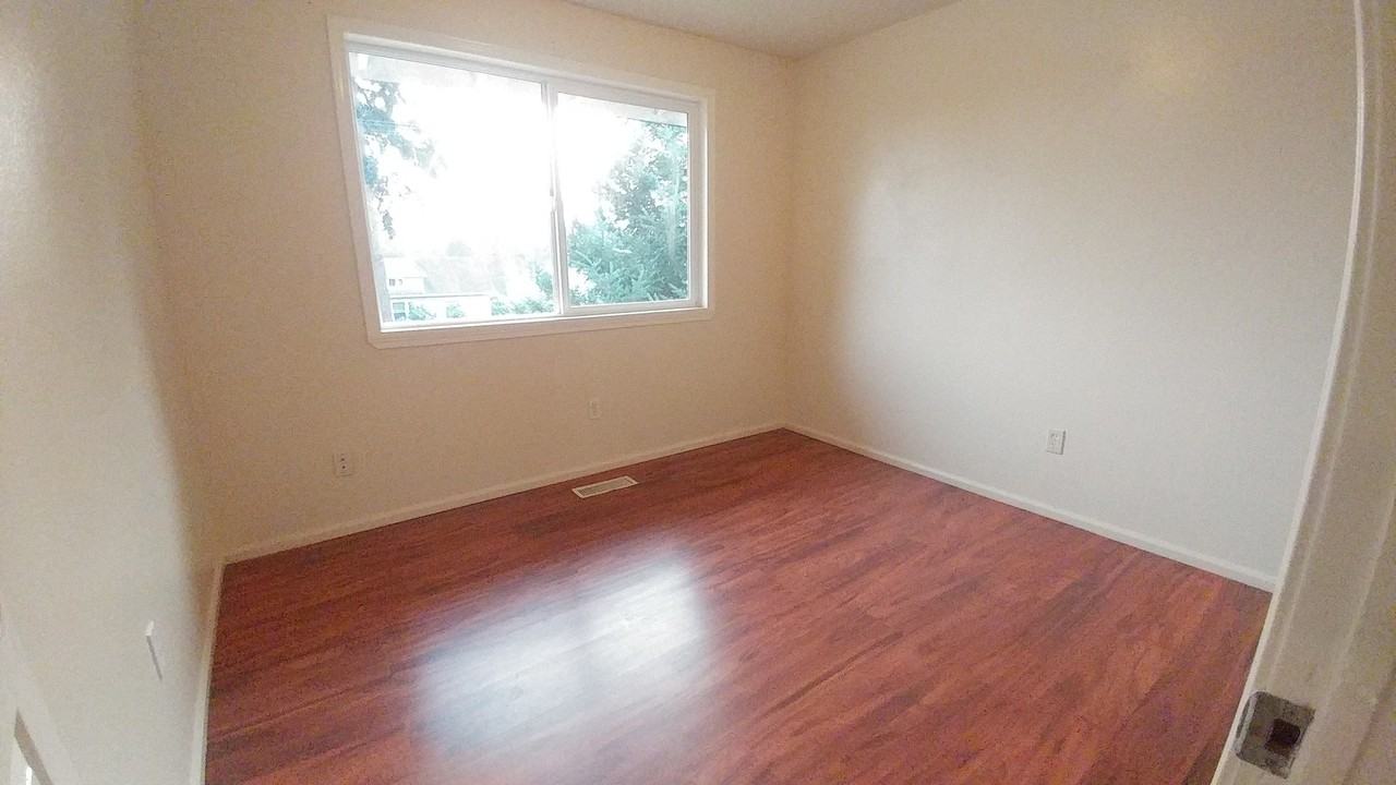 8629 Yakima Ave - Photo 7 of 22