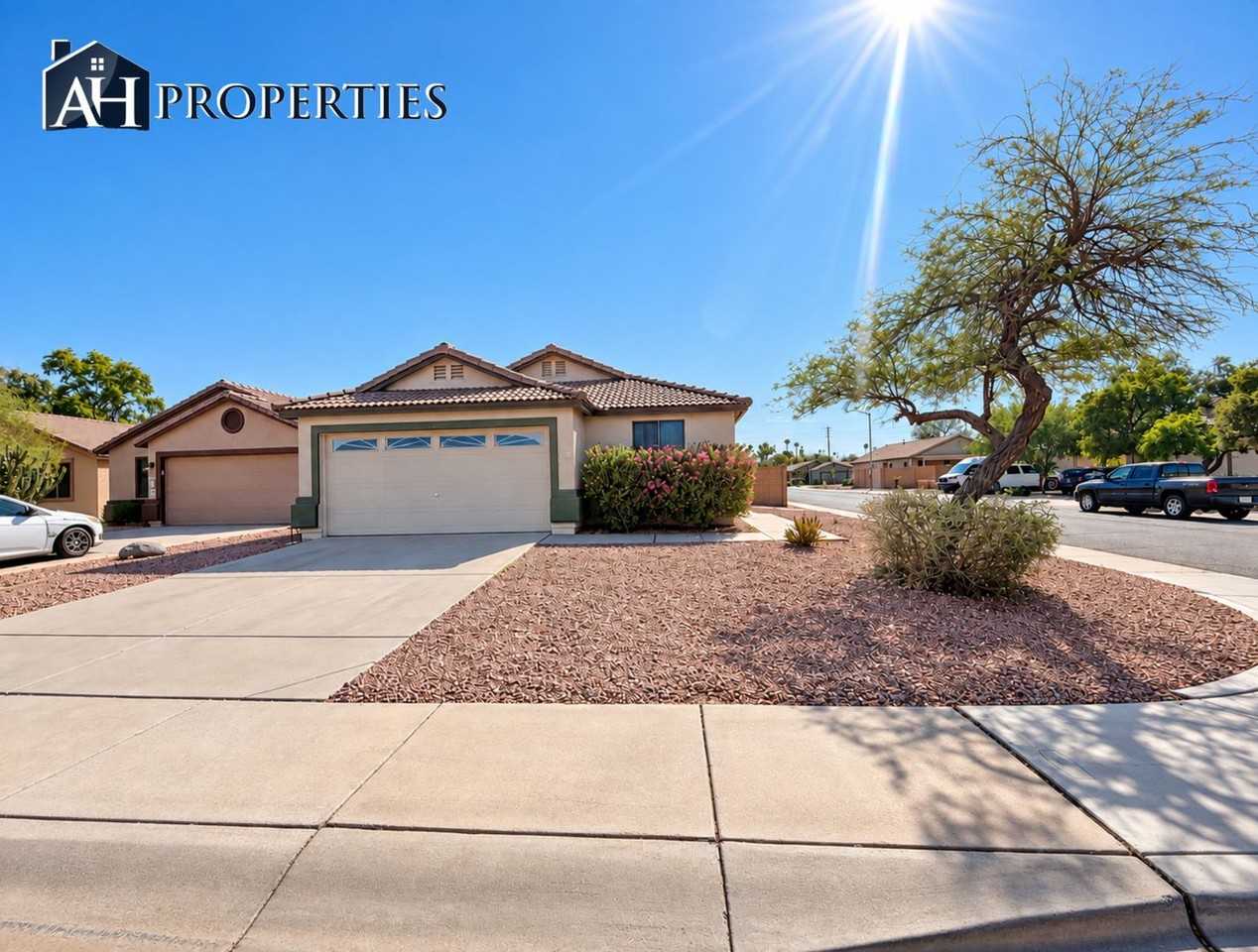 16723 N 113th Ln - Photo 2 of 34