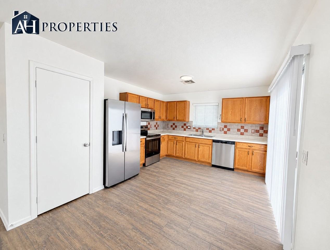 16723 N 113th Ln - Photo 6 of 34